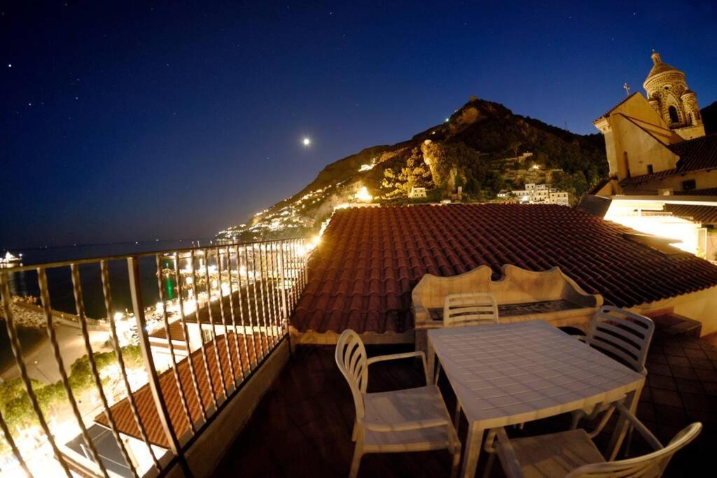 Mamma Rosanna - Apartment In Amalfi With Terrace Luaran gambar
