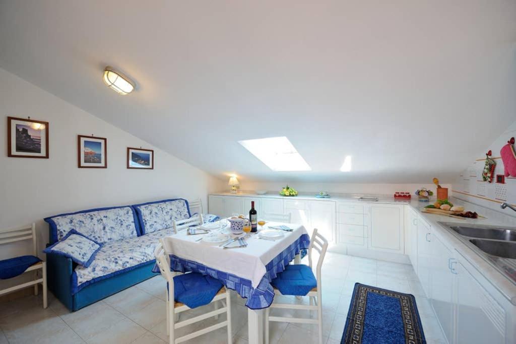 Mamma Rosanna - Apartment In Amalfi With Terrace Luaran gambar