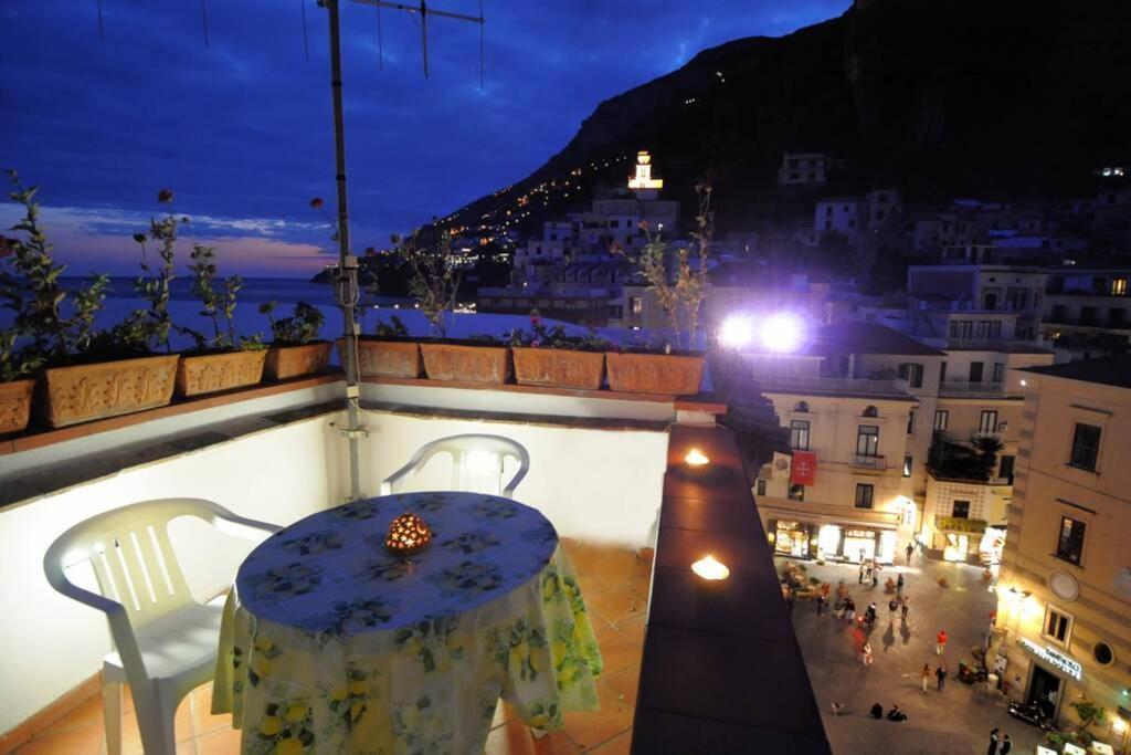 Mamma Rosanna - Apartment In Amalfi With Terrace Luaran gambar